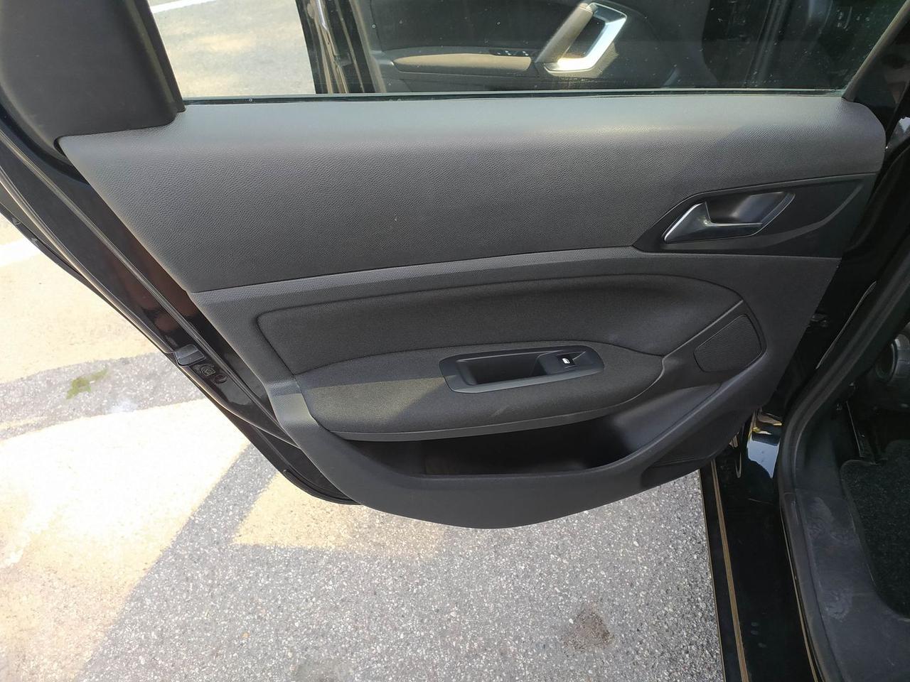 Peugeot 308 GT Line 1.6 Blue HDI 120 #6324