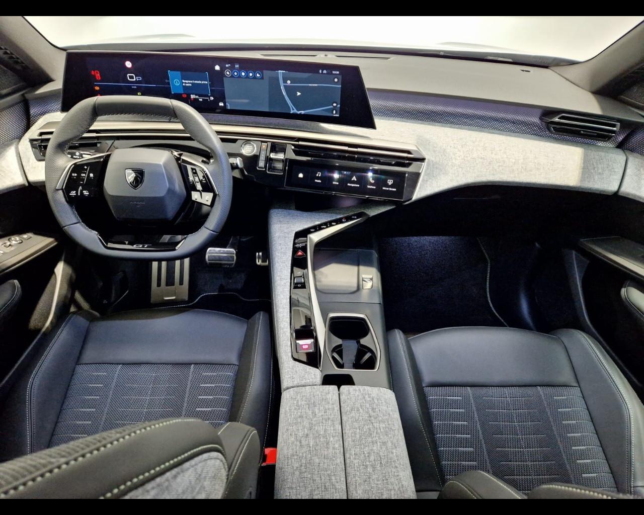 PEUGEOT 3008 1.2 hybrid GT 136cv e-dcs6