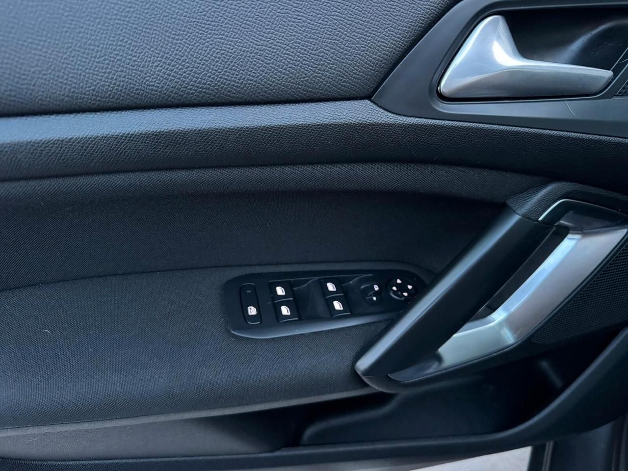 PEUGEOT 308 1.5 BlueHDi 100CV 2020 !!!