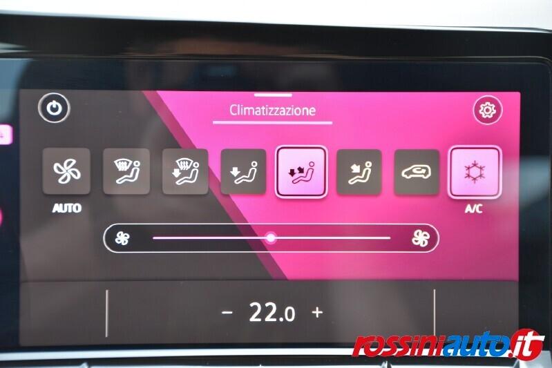 VOLKSWAGEN GOLF VARIANT 2.0 TDI 116 CV DSG LIFE + NAVI VETRI PRIVACY