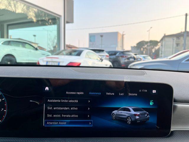 MERCEDES-BENZ A 200 Automatic Premium AMG Sedan