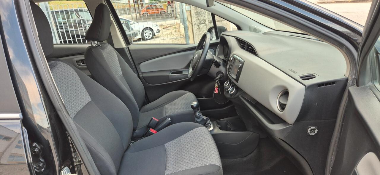 Toyota Yaris 1.0 5 porte NEOPATENTATI