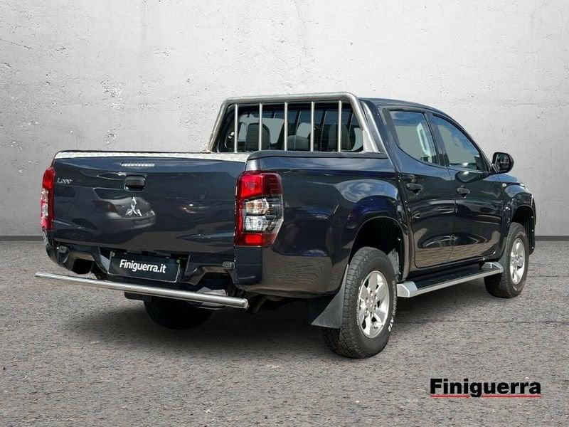 Mitsubishi L200 L200 cl.cab 2.3d Invite Connect 4wd 150cv