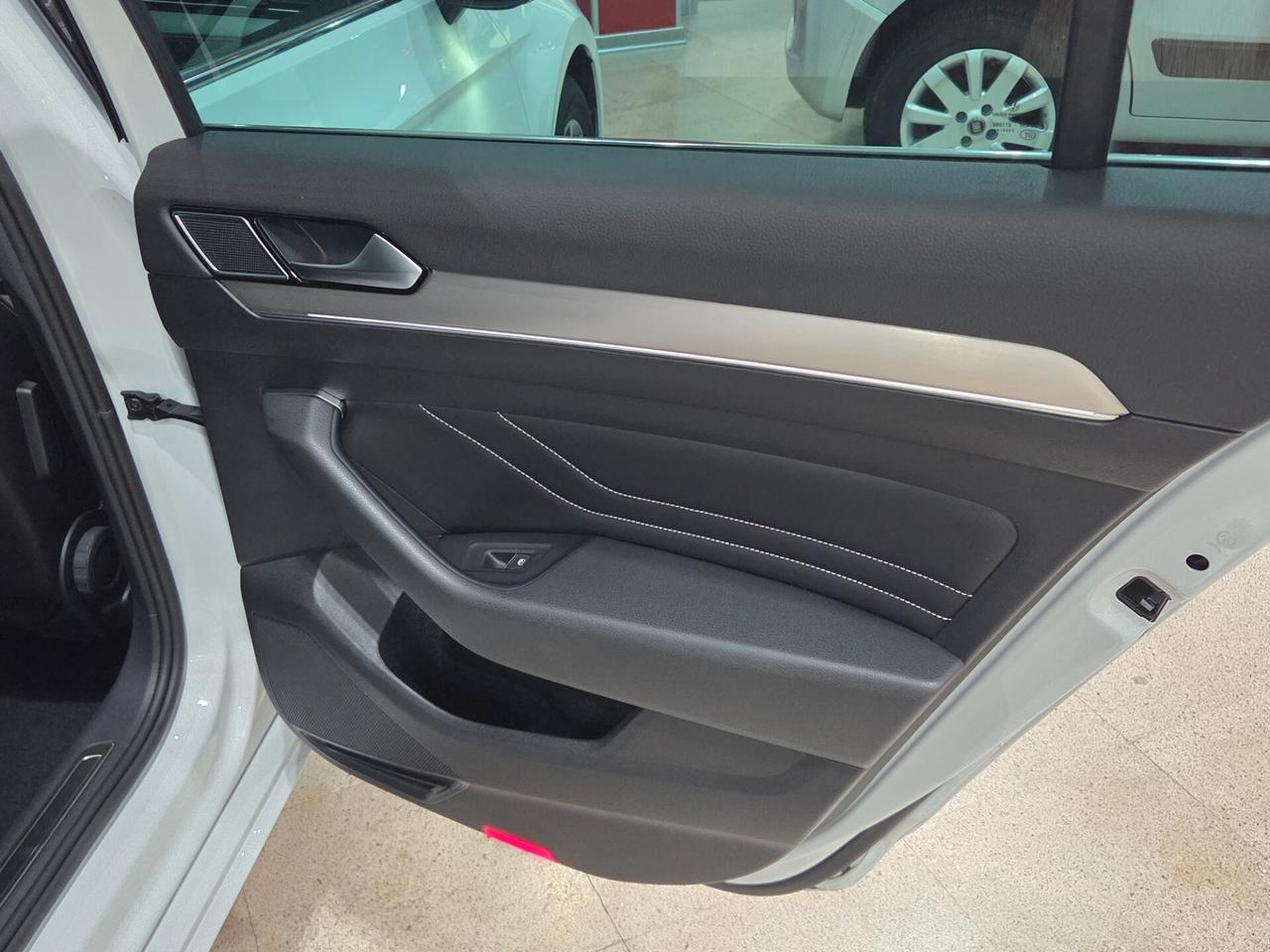 Volkswagen Passat Variant 2.0 TDI SCR EVO DSG Executive