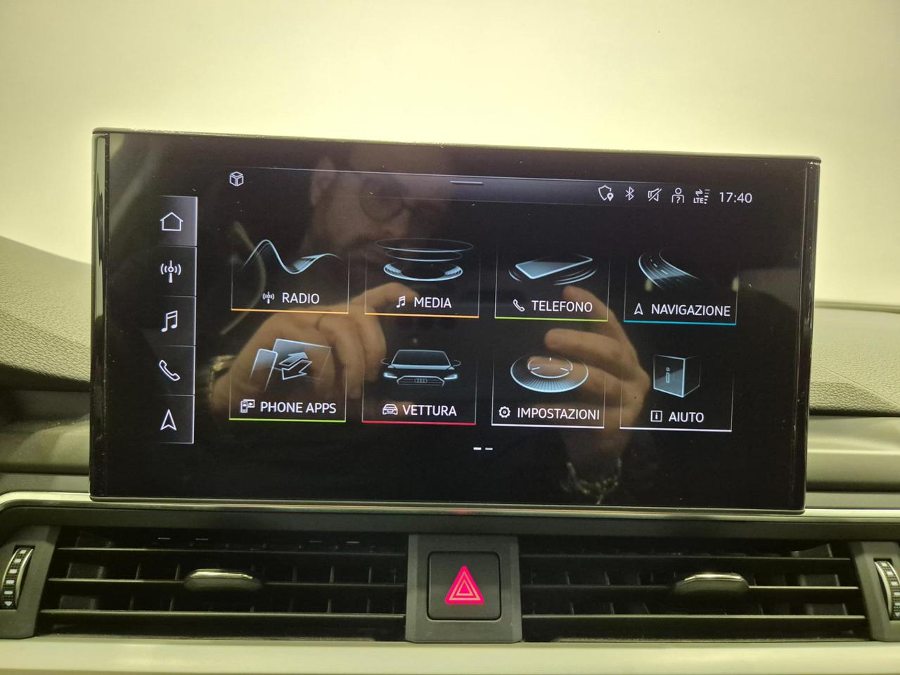 Audi A4 Avant 40 2.0 tdi S Line edition 190cv s-tronic - ACC/Lim - Sens. Park.