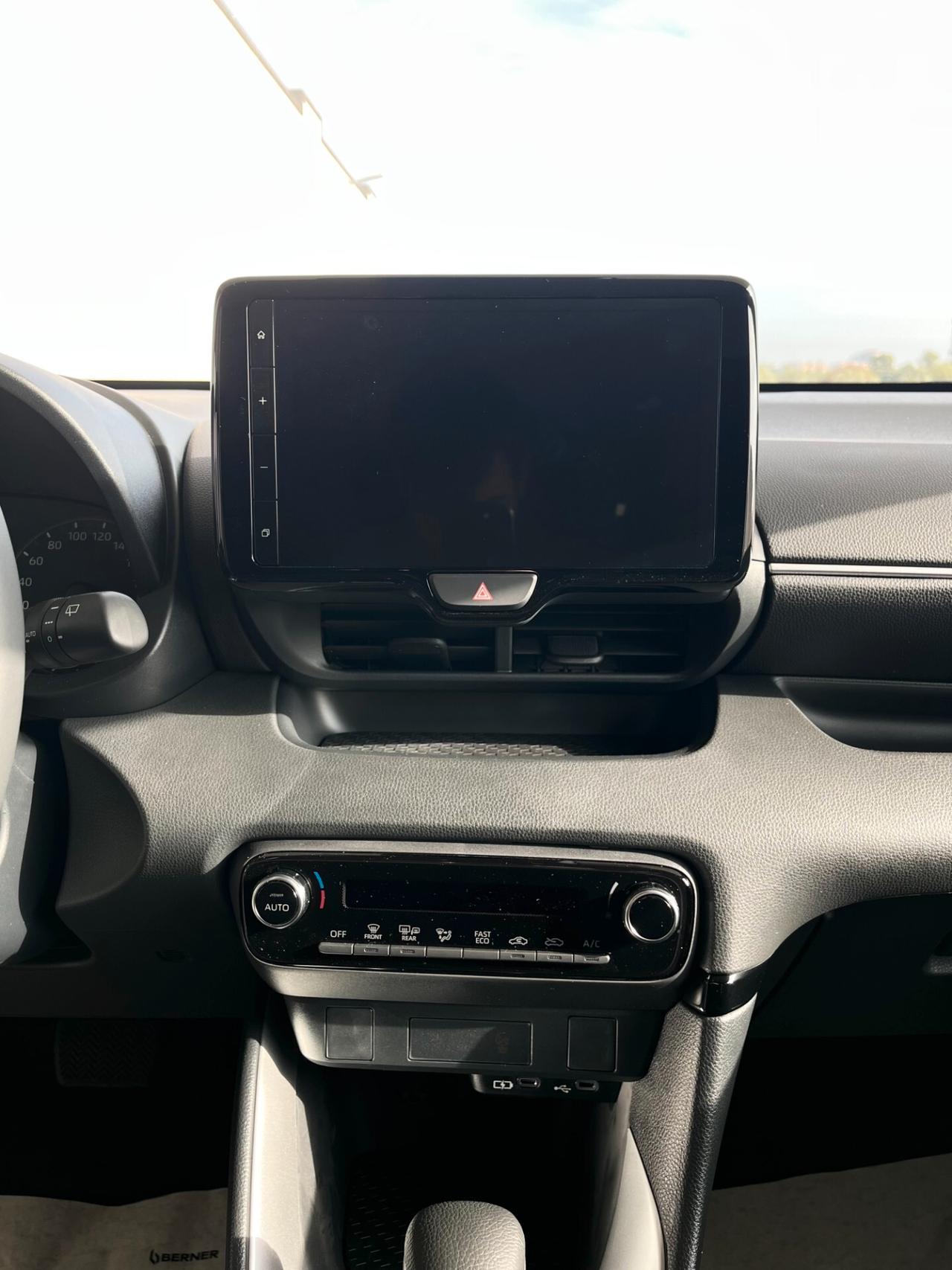 Toyota Yaris 1.5 Hybrid 5 porte Active 116cv Automatic Km0