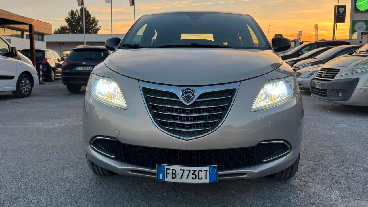 Lancia Ypsilon 0.9 TwinAir 85 CV 5 porte