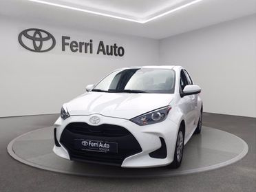 TOYOTA Yaris 1.5h active del 2025