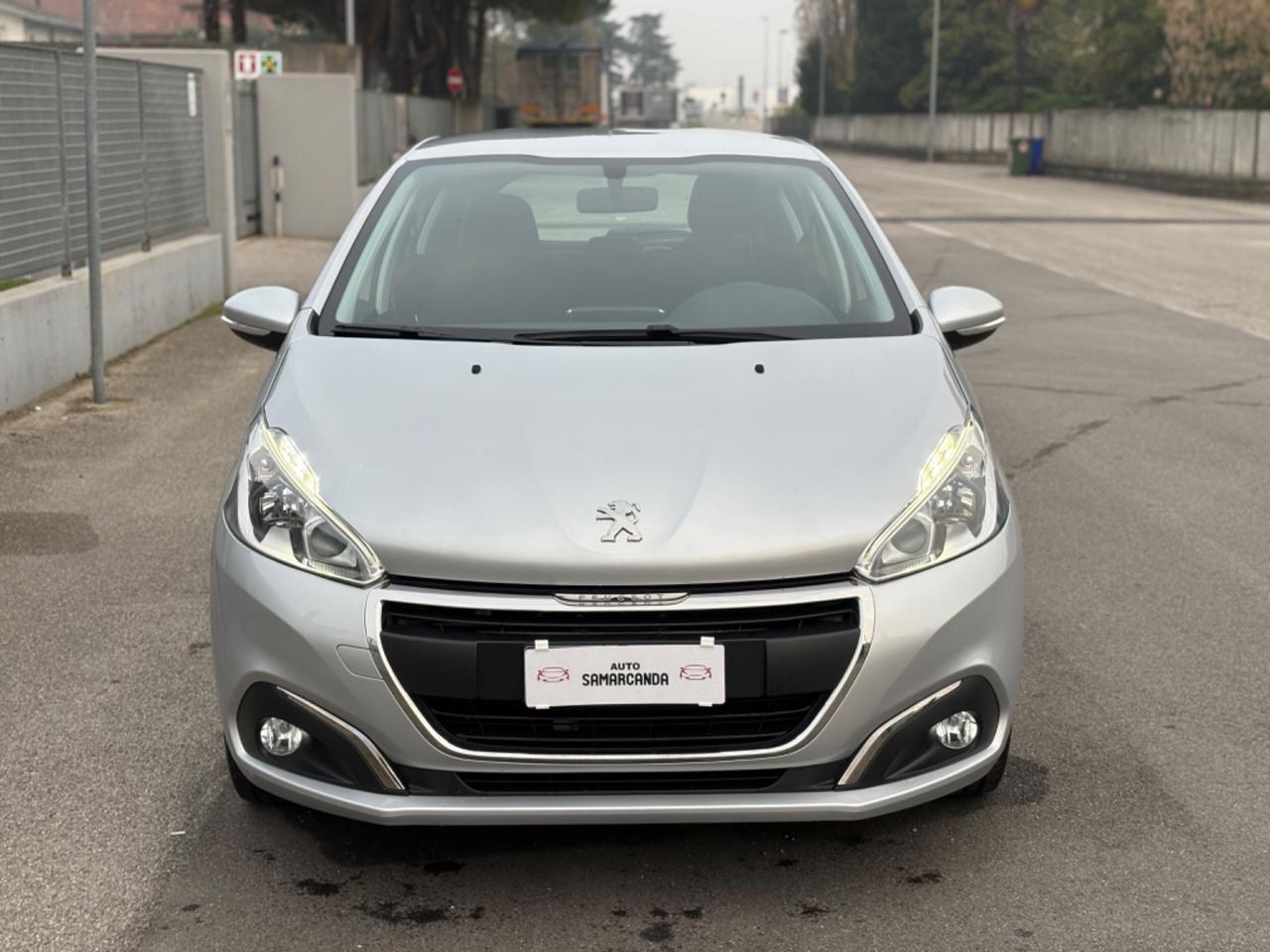 Peugeot 208 1.2 benzina 2017