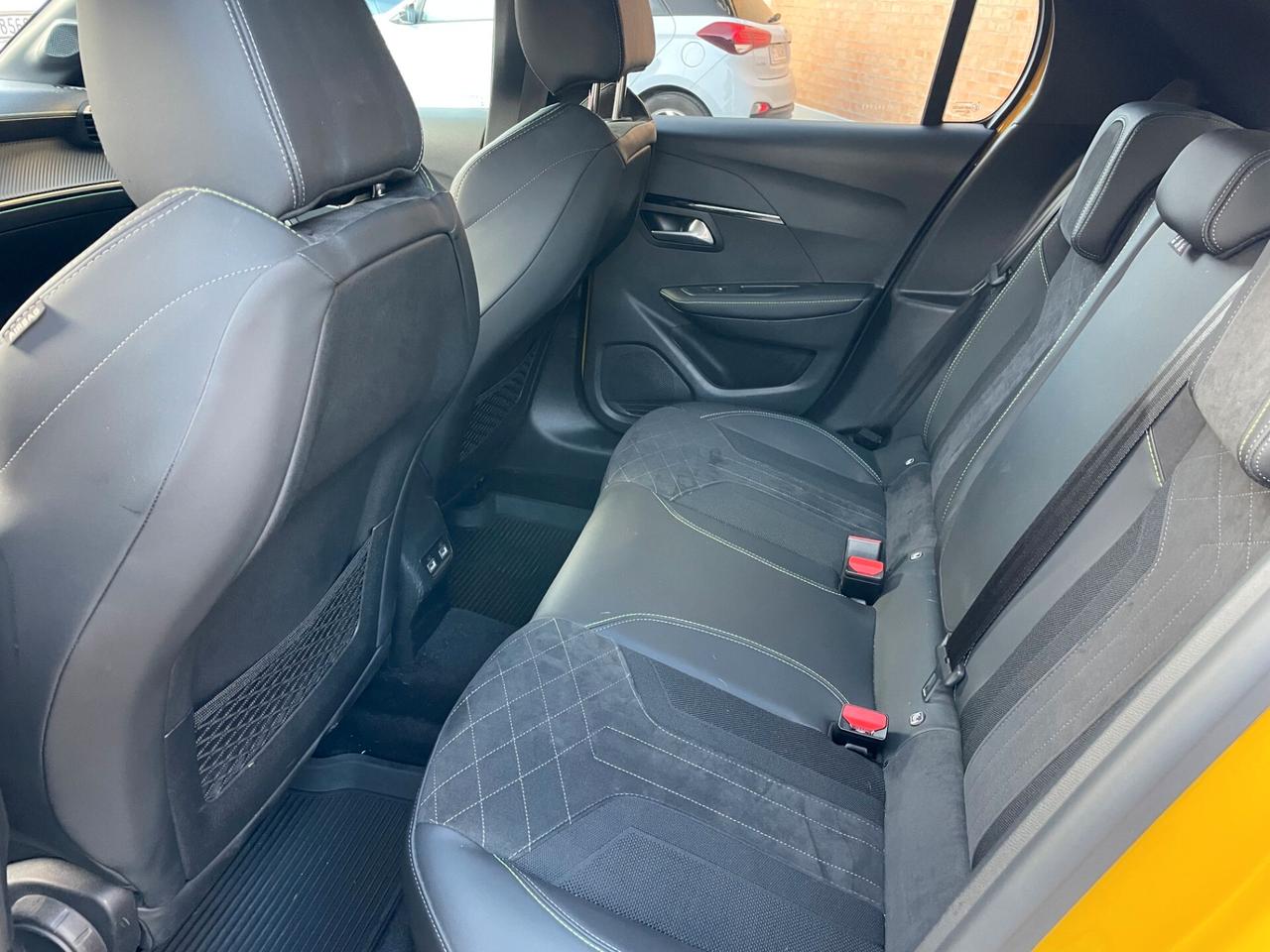 Peugeot 208 130 CV GT AUTOMATICA- FULL SERVICE Peugeot- UNICO PROPRIETARIO