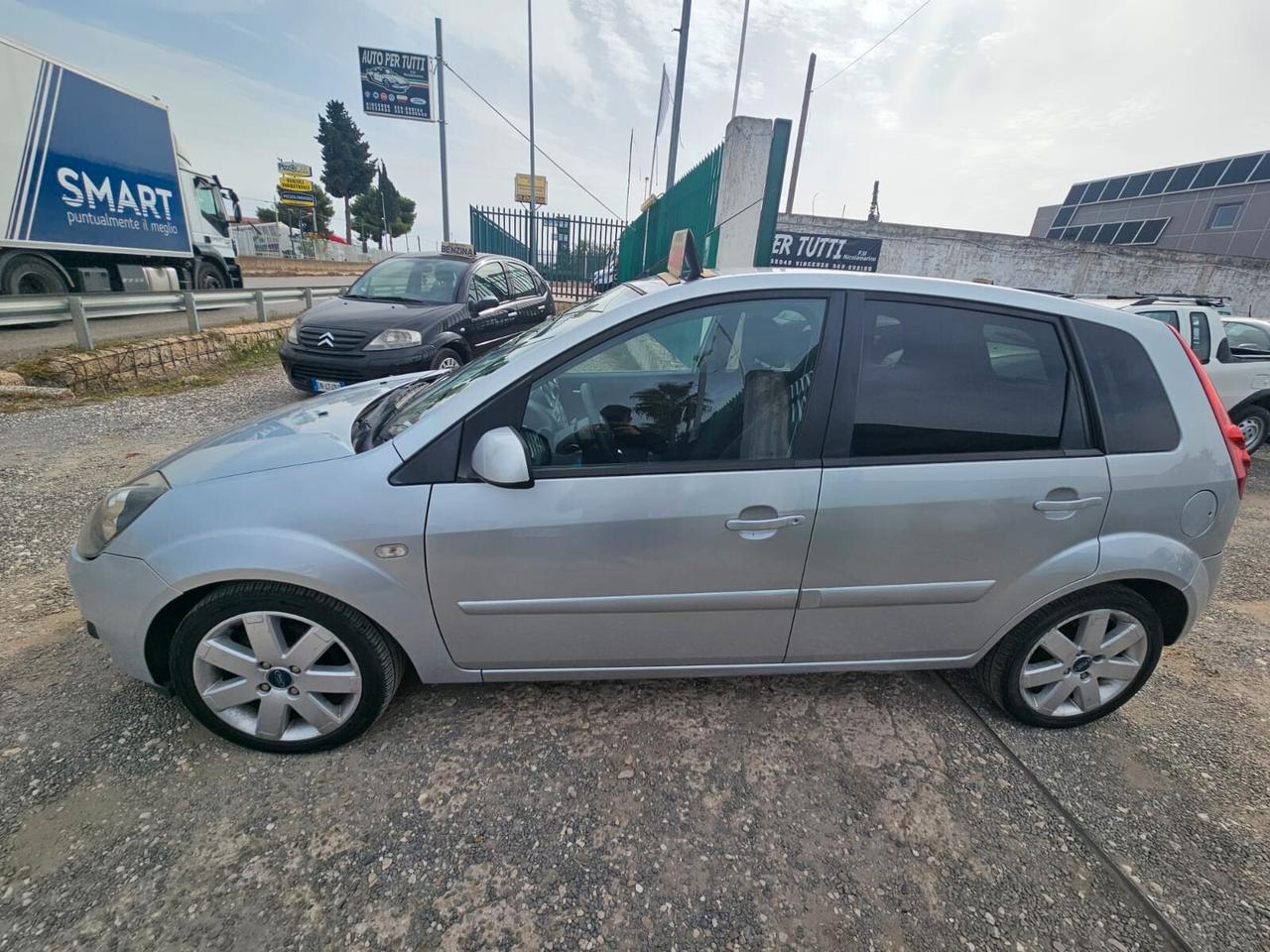 Ford Fiesta 1.4 TDCi 5p