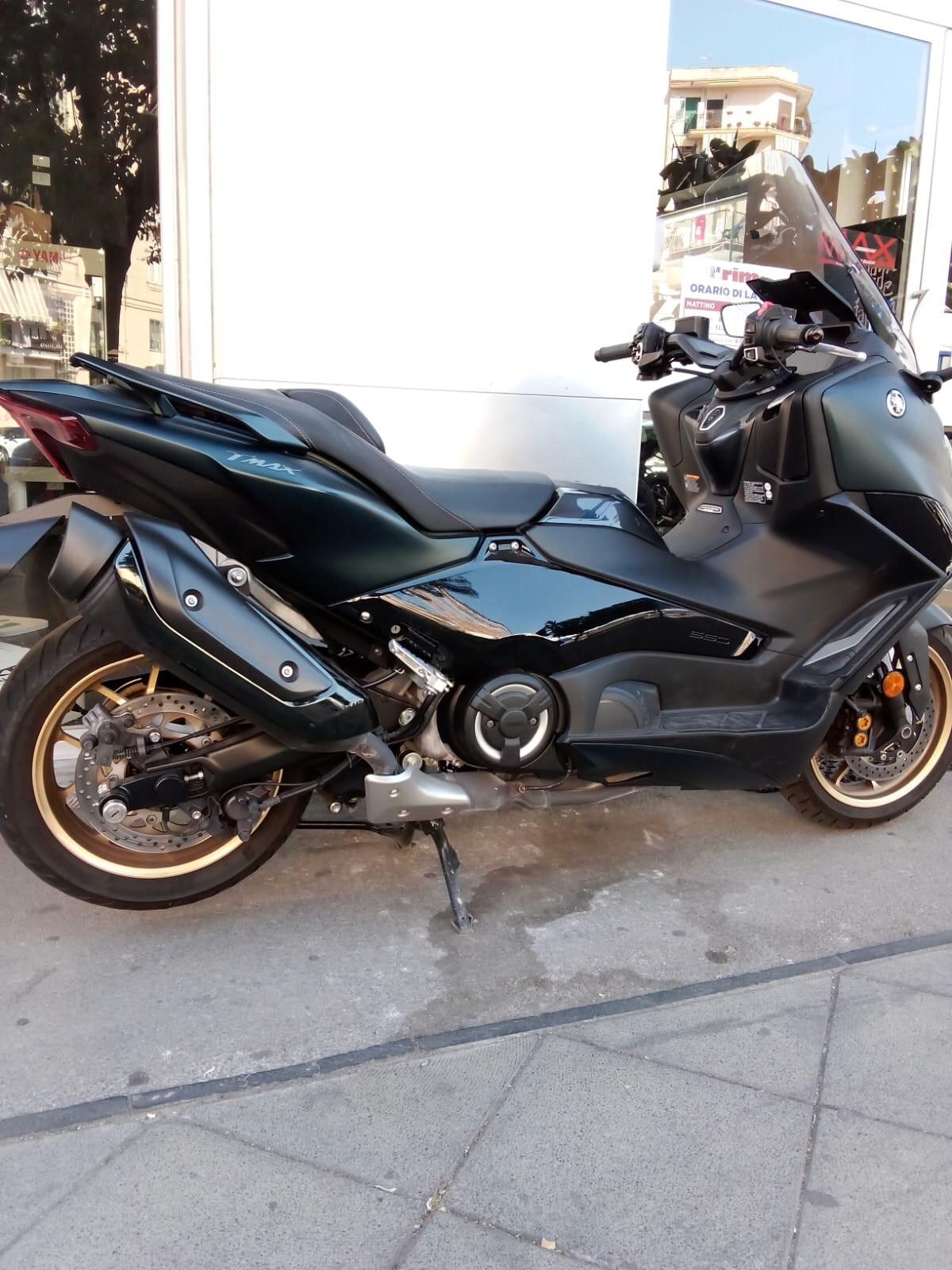 Yamaha TMAX 560 TECH