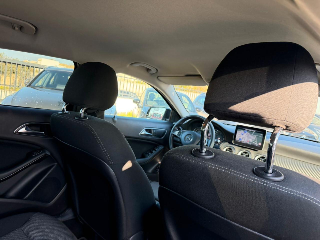 Mercedes-benz GLA 180 d Automatic Business