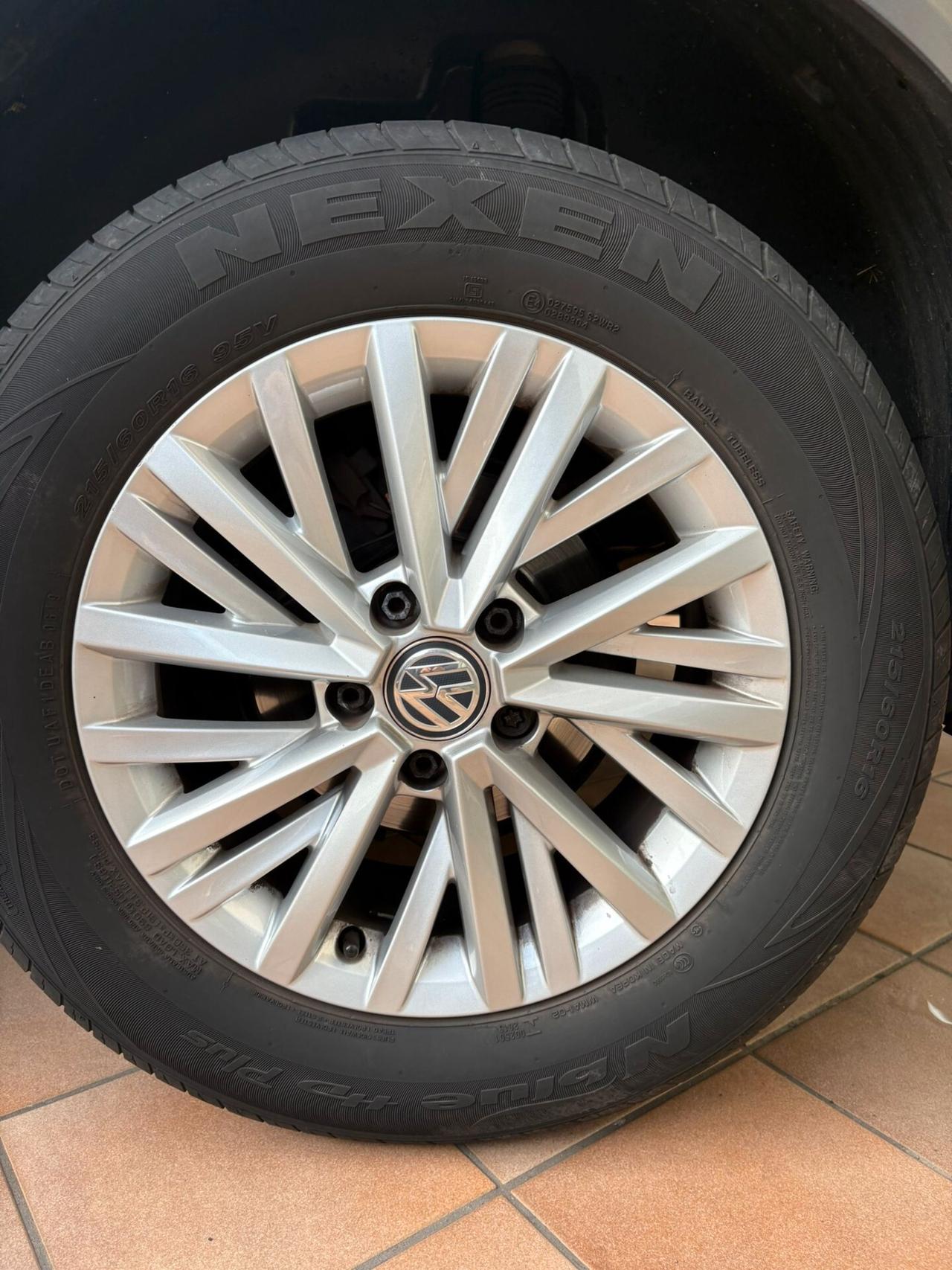 Volkswagen T-Roc 1.6 TDI SCR Business BlueMotion Technology