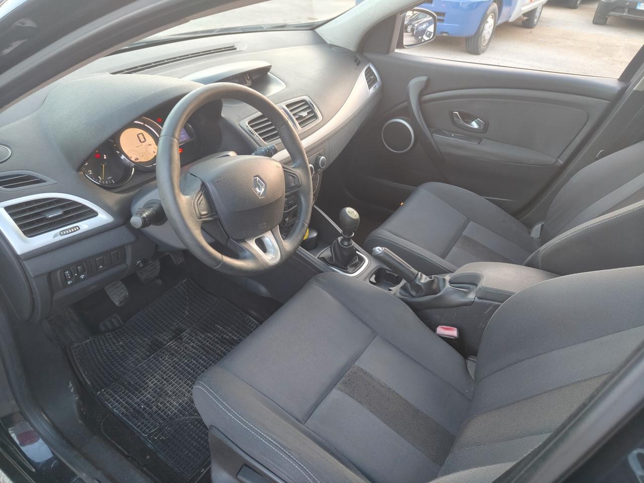 Renault Mégane 1.5 dCi 110CV SporTour 140.000km