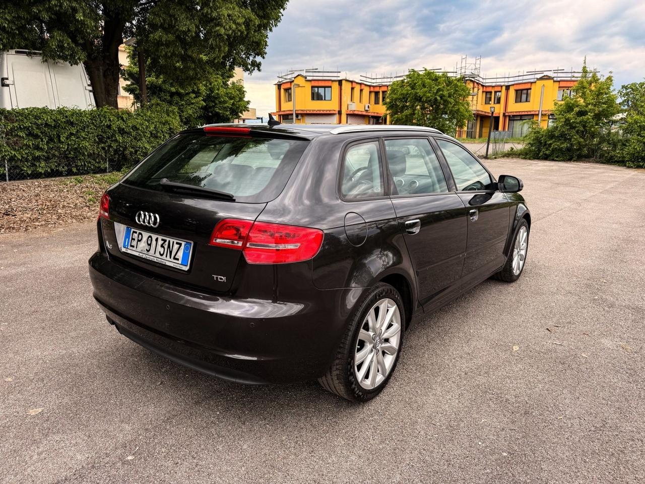 Audi A3 SPB 1.6 TDI 105 CV CR Ambition