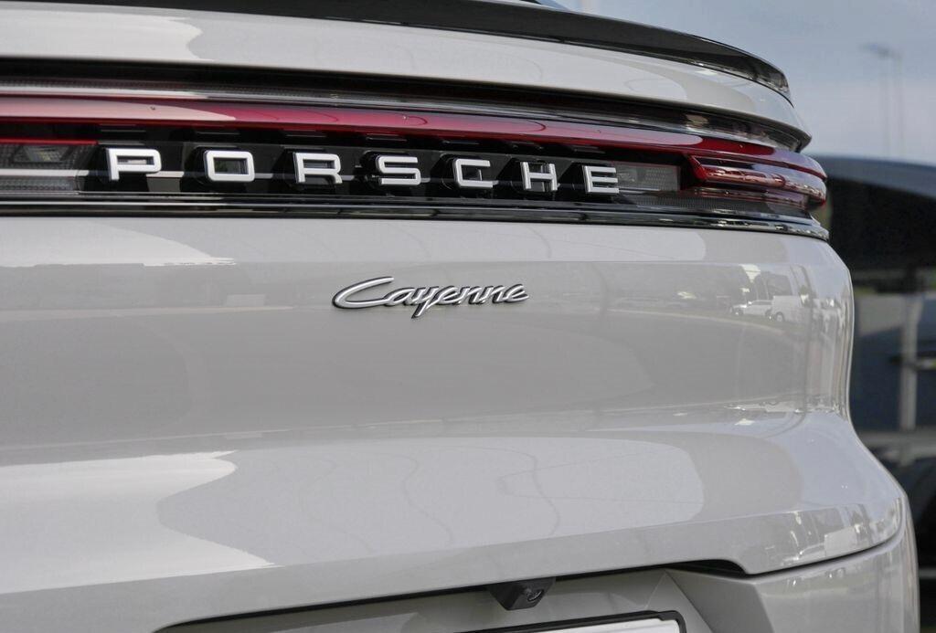Porsche Cayenne COUPE E-HYBRID MOD 2024 MATRIX KREIDE