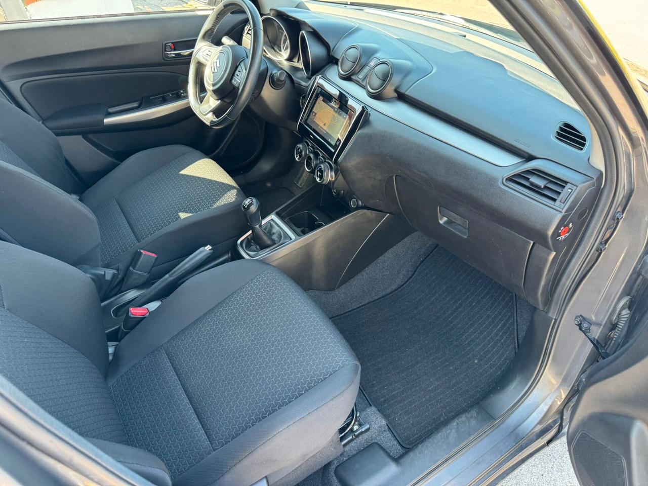 Suzuki Swift 1.2 Hybrid Top