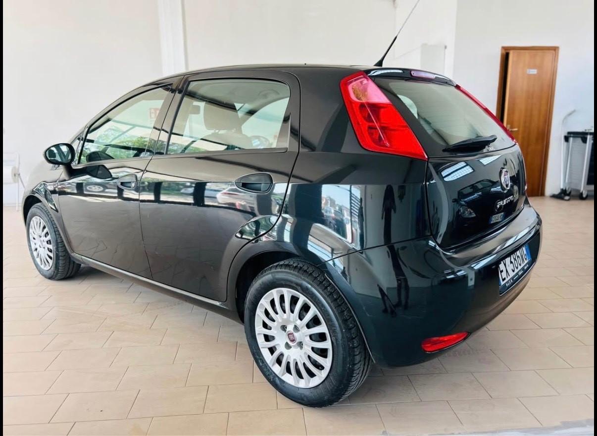 Fiat Punto 1.3 MJT II 75 CV 5 porte Street