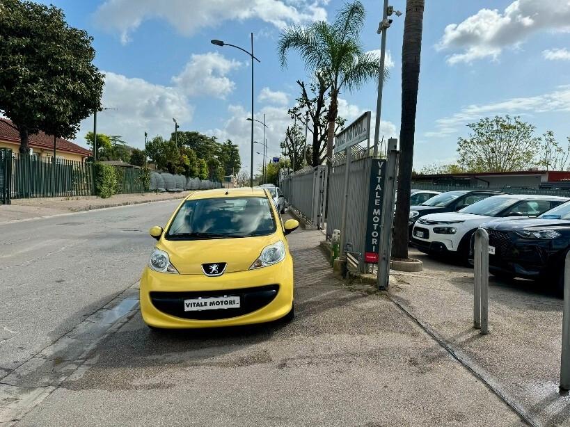 Peugeot 107 1.0 BENZINA 68CV