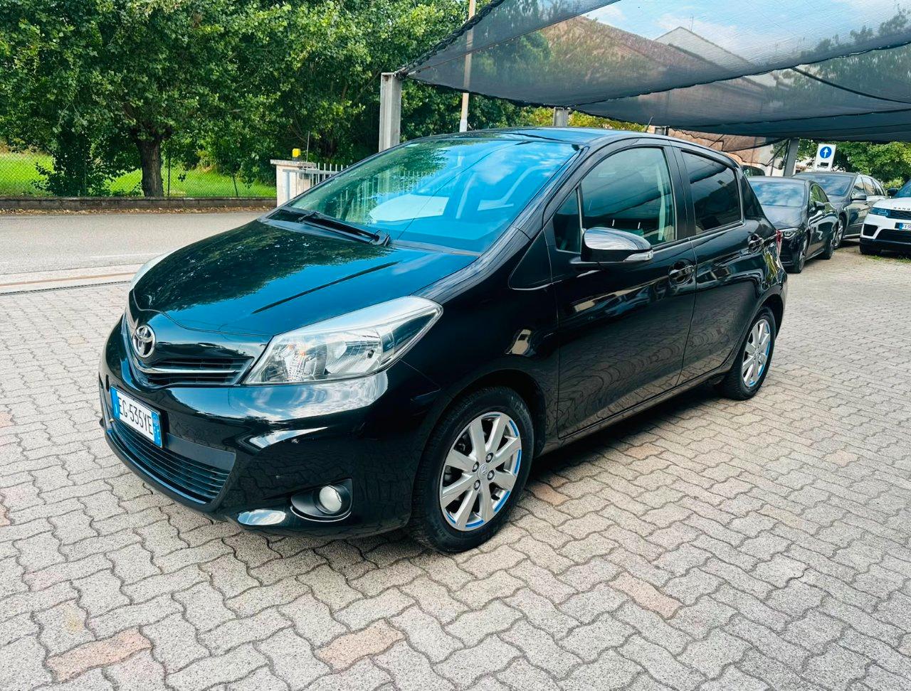 Toyota Yaris 5 Porte Yaris 5p 1.0 Lounge OK NEOPATENTATO