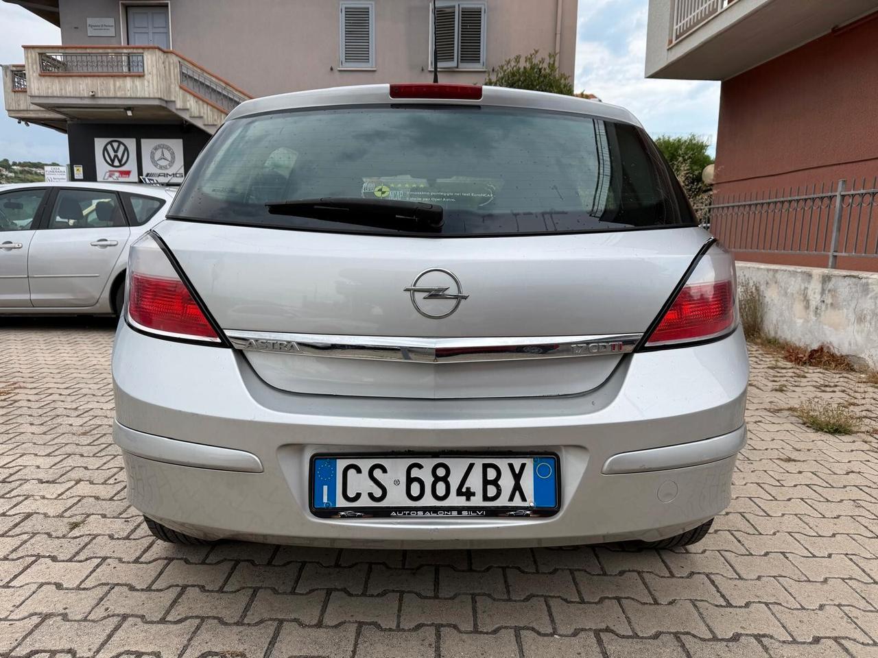 Opel Astra 1.7 CDTI 101CV 5 porte Cosmo