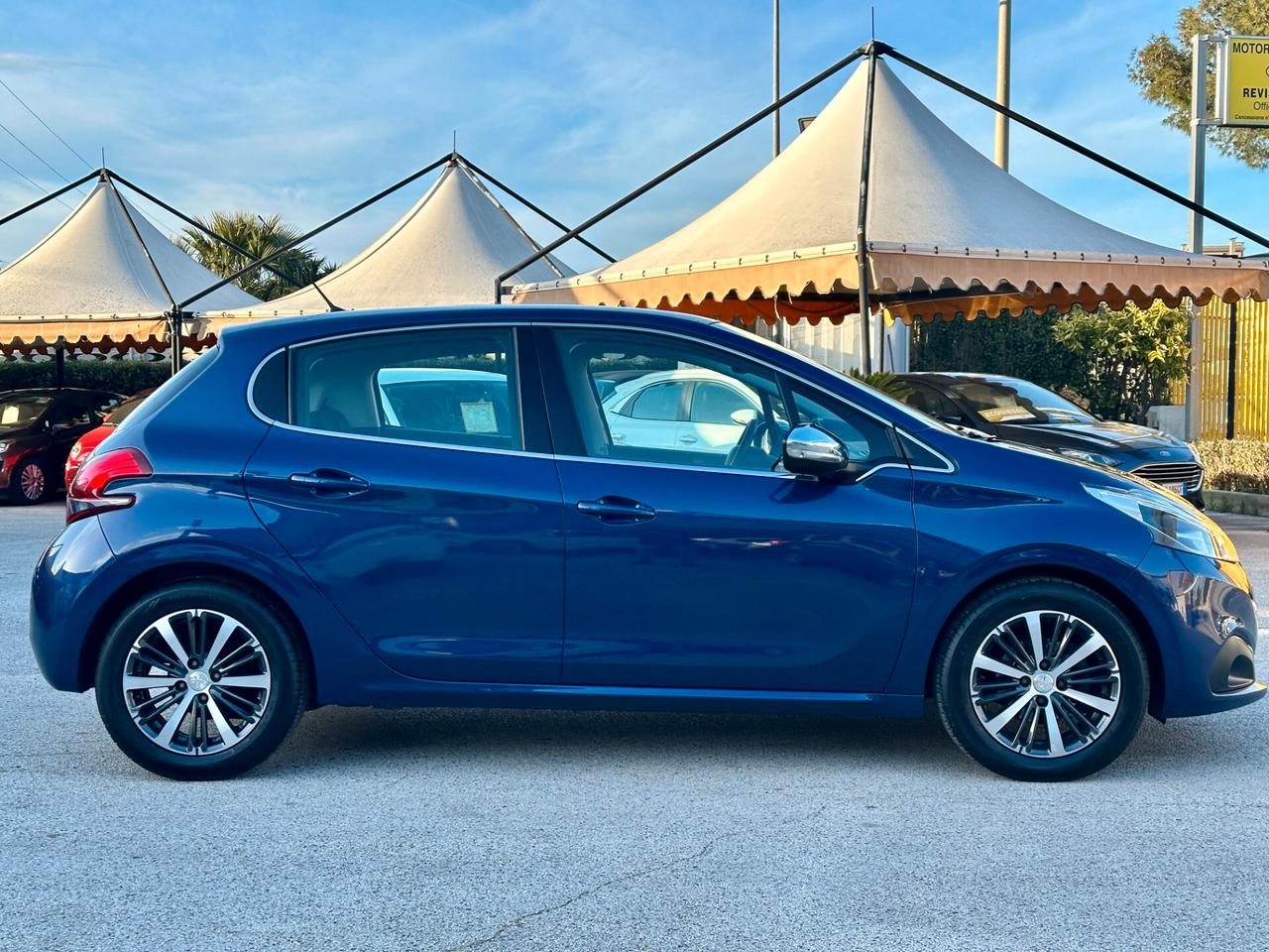 PEUGEOT 208 1.6 BlueHDi 75 5 porte Allure