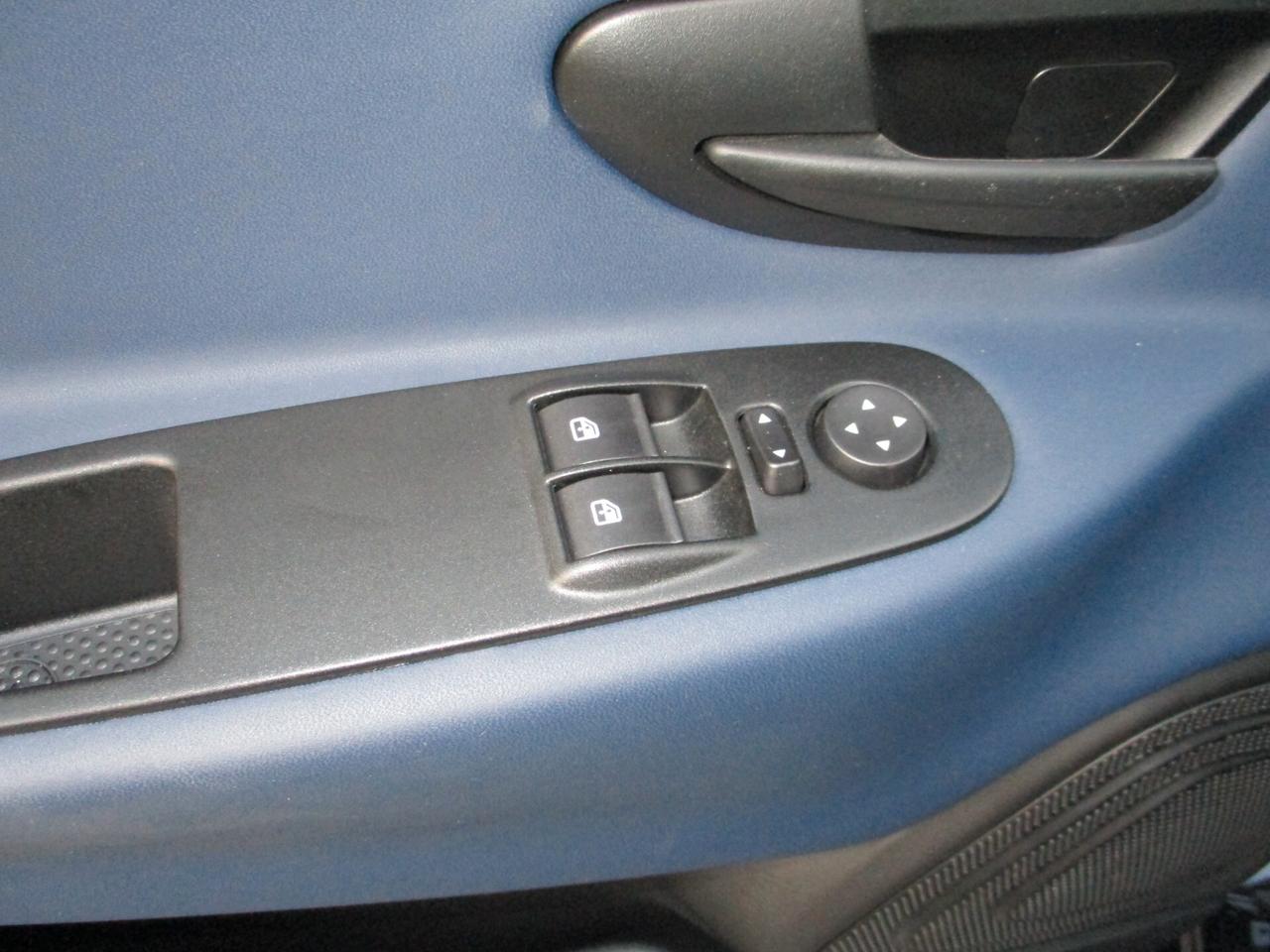 Lancia Ypsilon 1.0 FireFly 5 porte S&S Hybrid Oro