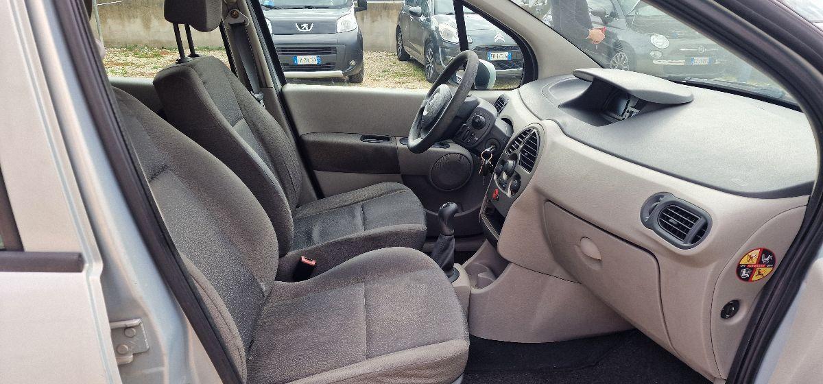 RENAULT Modus 1.2 16V Dynamique