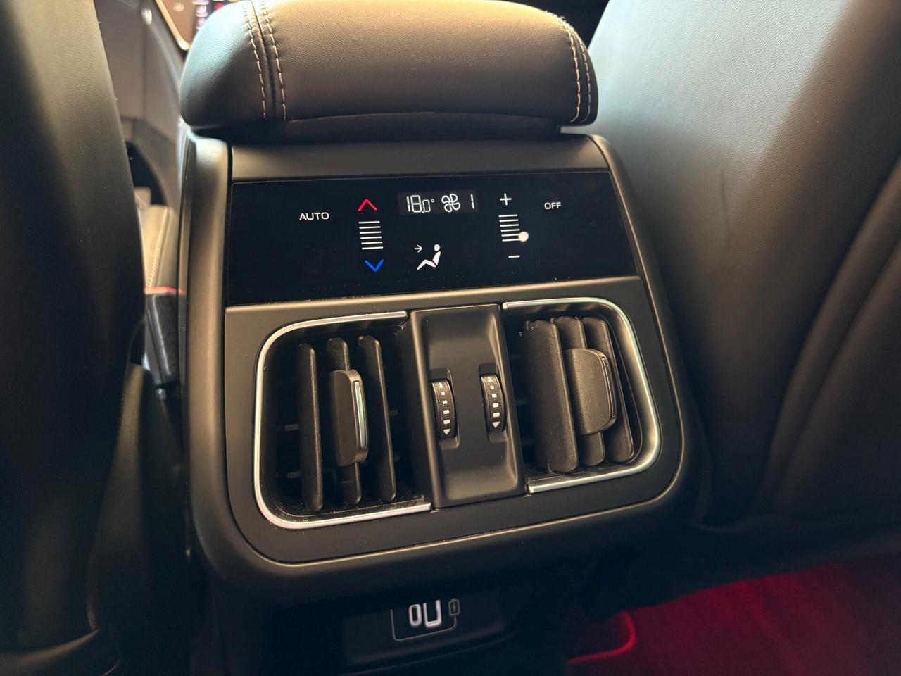 Maserati Grecale MHEV 330 CV AWD Modena