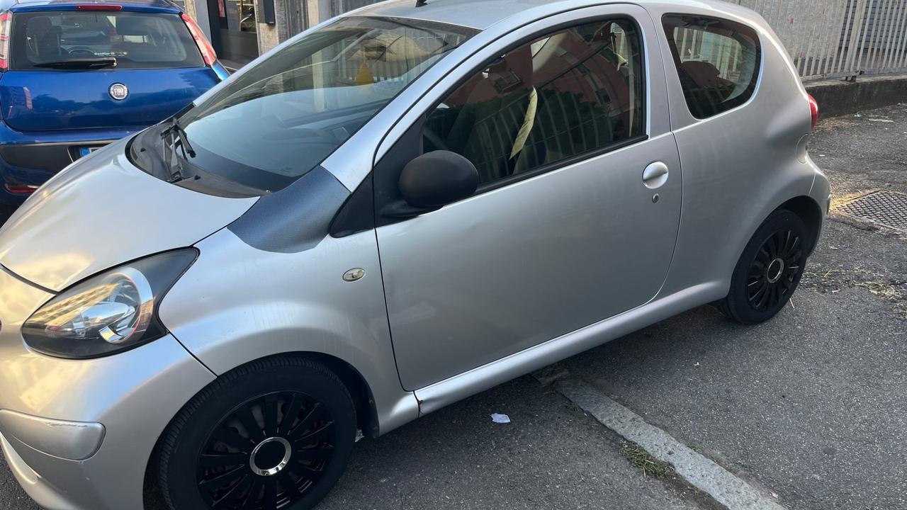 Toyota Aygo 1.0 12V VVT-i 3 porte