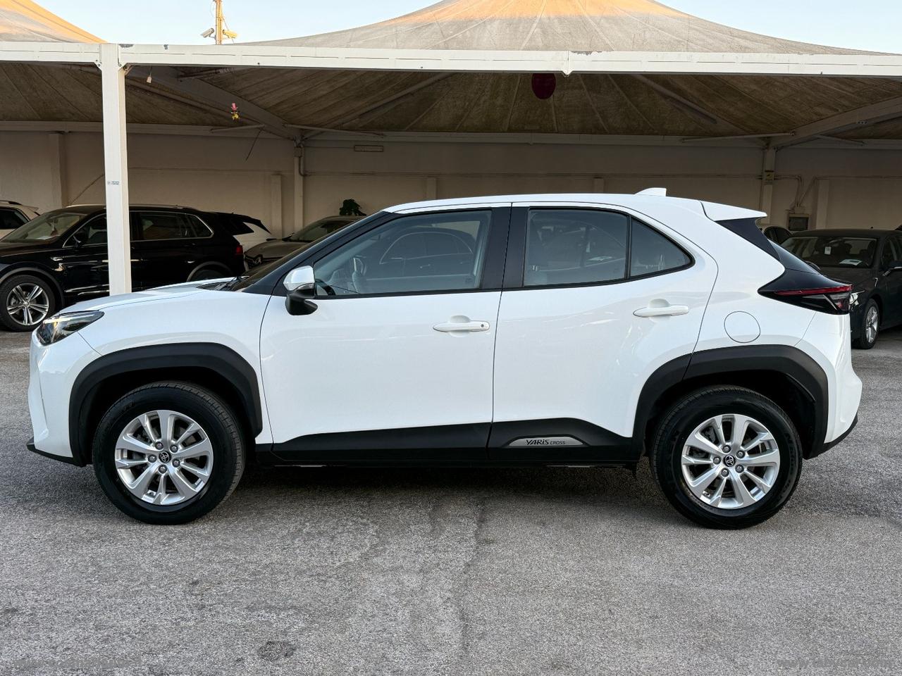 TOYOTA Yaris Cross 1.5 Hybrid 5p. E-CVT Active