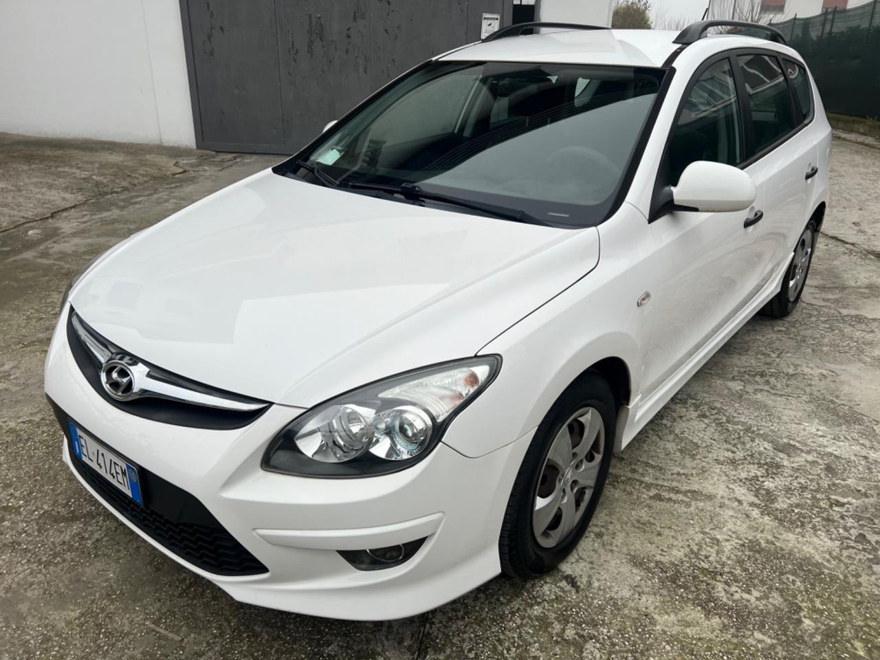 HYUNDAI I30 CW 1.6 DIESEL 90CV COMFORT POCHI KM 79 MILA