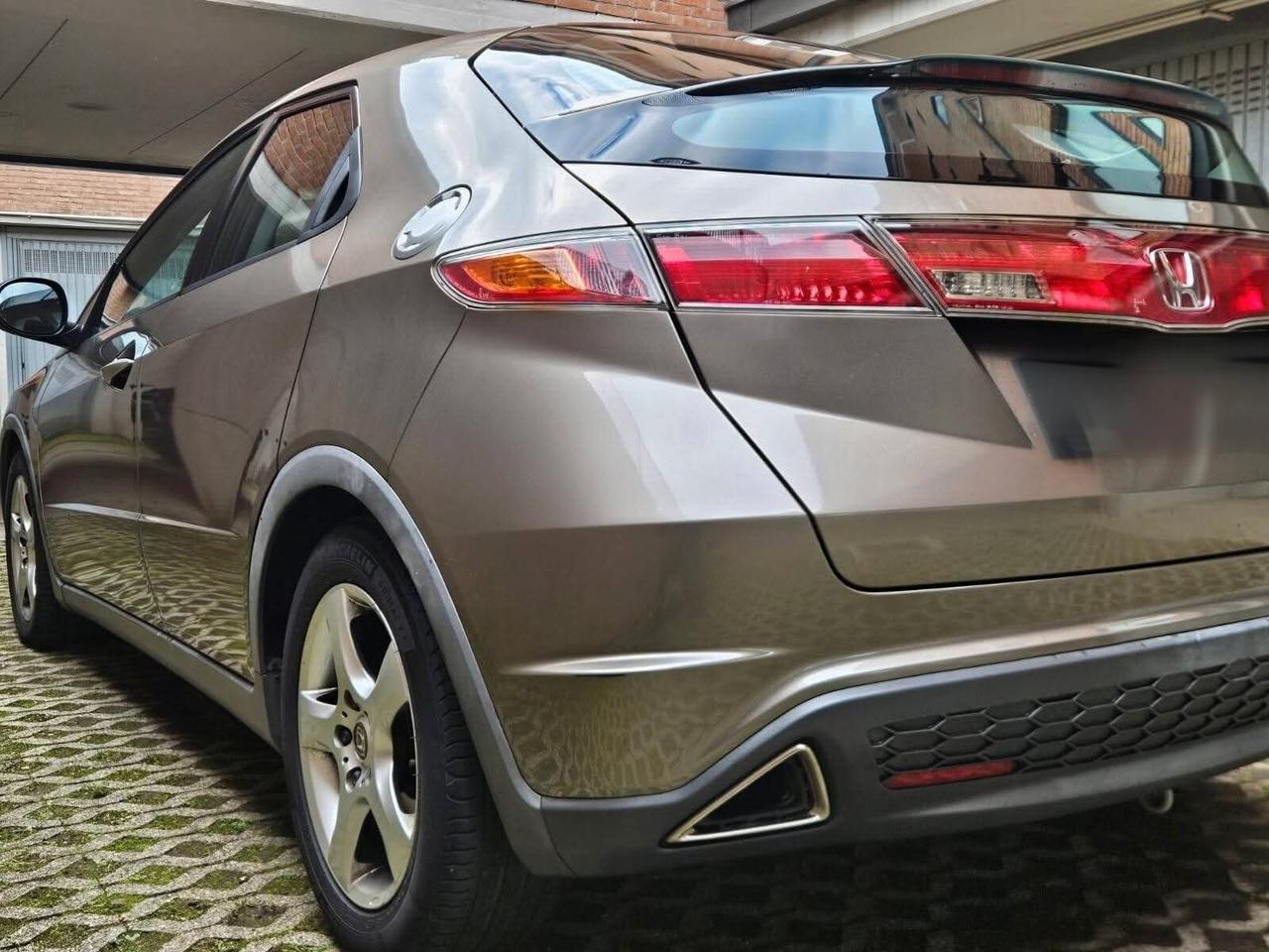 Honda Civic 2.2 i-CTDi 5p. Excl. LH i-P DPF LE