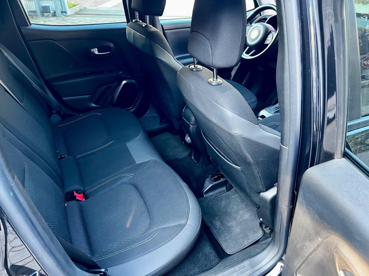 Jeep Renegade 1.6 Mjt DDCT 120 CV Limited black