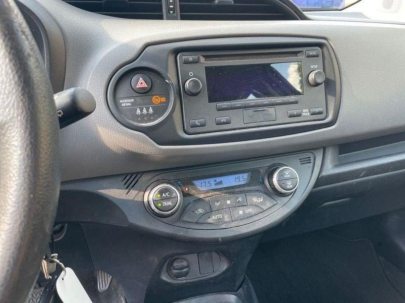 Toyota Yaris Yaris 5p 1.5 Cool HSD