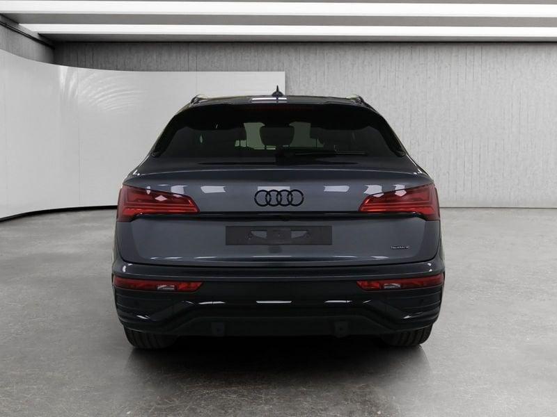 Audi Q5 Sportback 40 2.0 tdi mhev 12V Identity Black quattro s-tronic