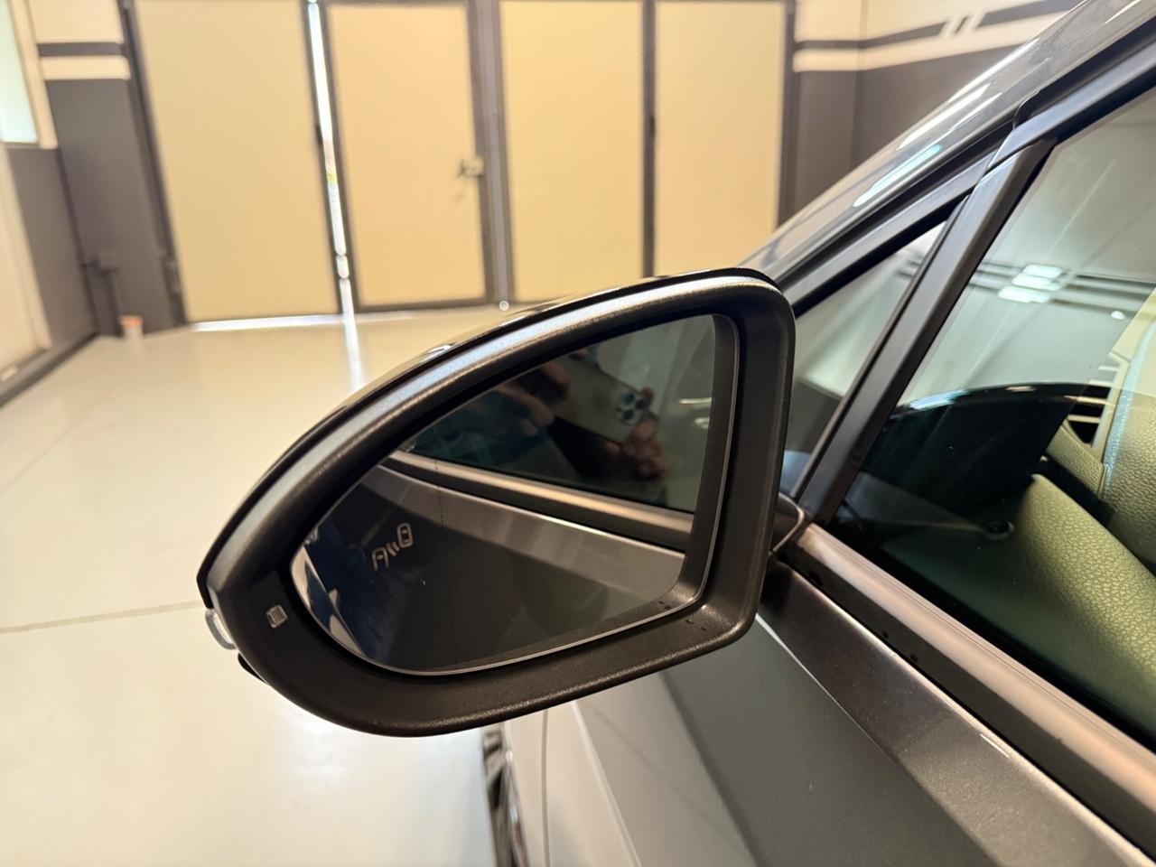 Volkswagen Golf GTI Performance 2.0 245 CV TSI DSG 5p. BMT