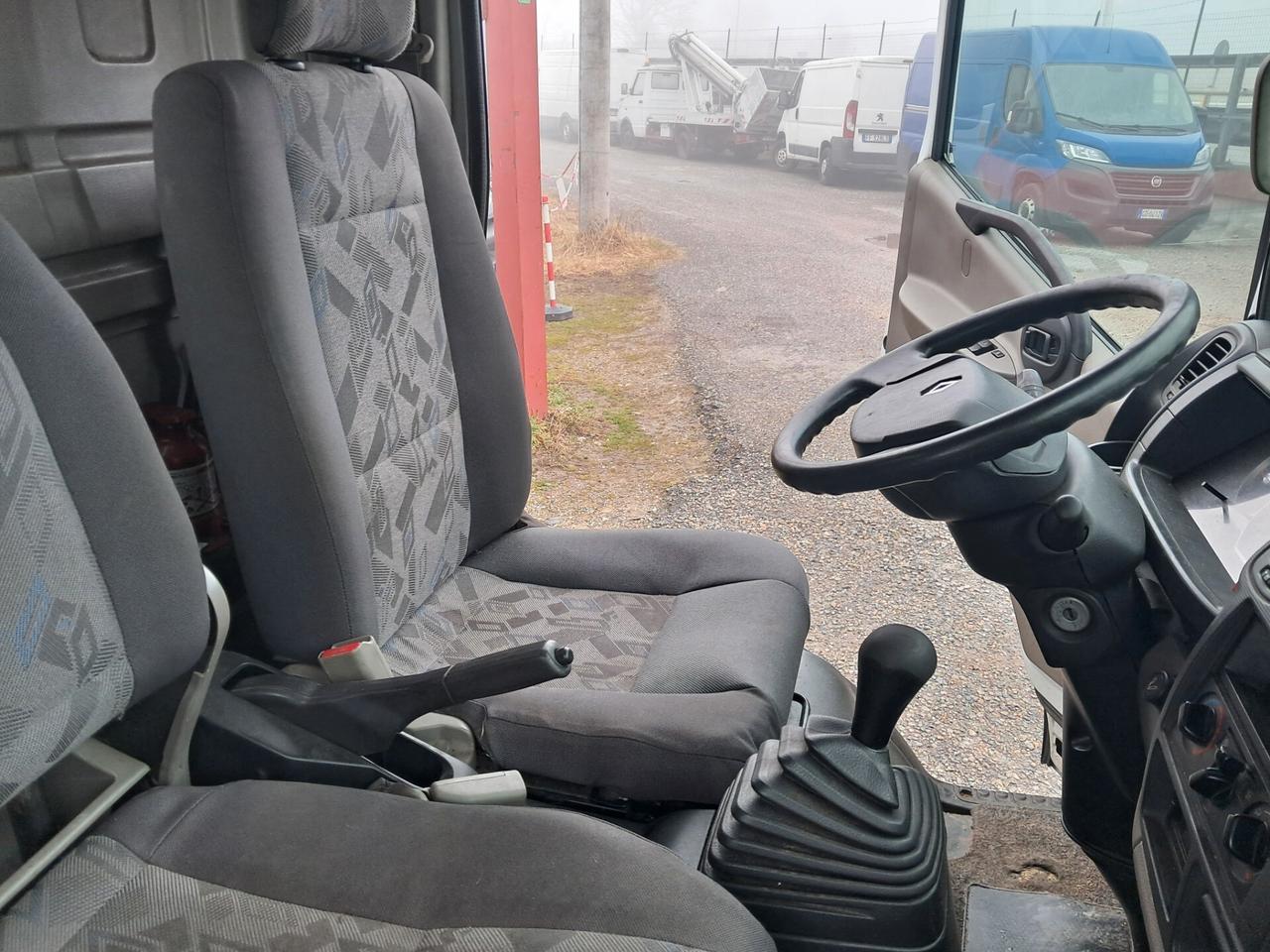 UNICO PROPRIETARIO 77.000 KM