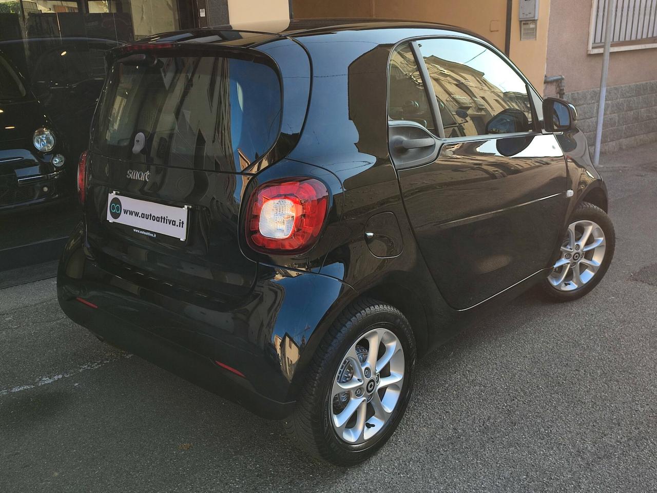 Smart ForTwo 70 1.0 Passion Solo km 31.517 certicati!