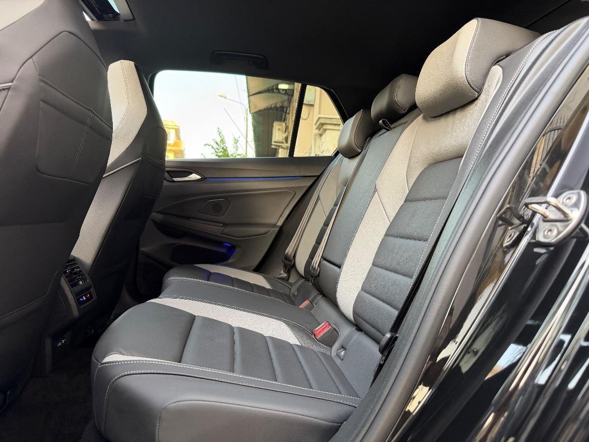 Volkswagen Golf 8 GTD 2.0 TDI 200 CV