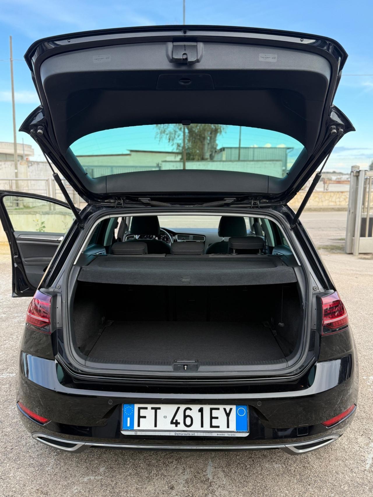 Volkswagen Golf Variant 1.6 TDI 115 CV DSG Highline BlueMotion Tech.