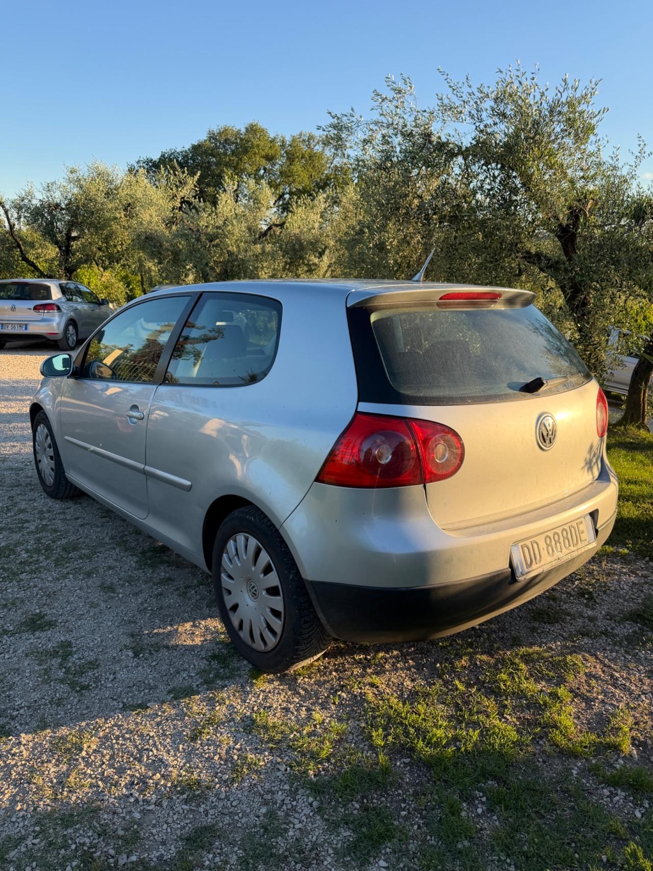 Volkswagen Golf 1.6 3p. Trendline