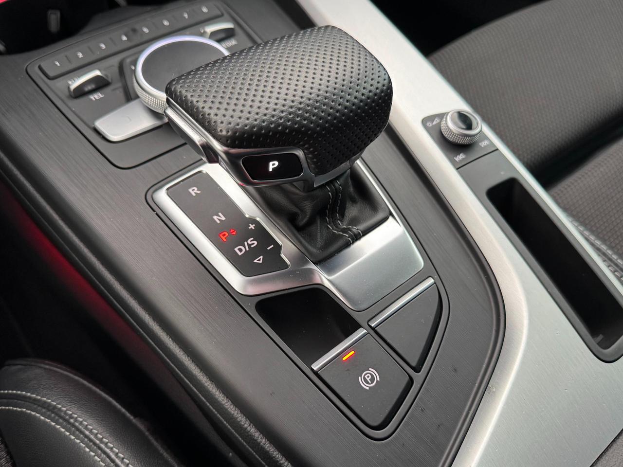 Audi A5 Sportback 40 2.0 tfsi mhev Sport Design 190cv s-tronic S-Line SLINE