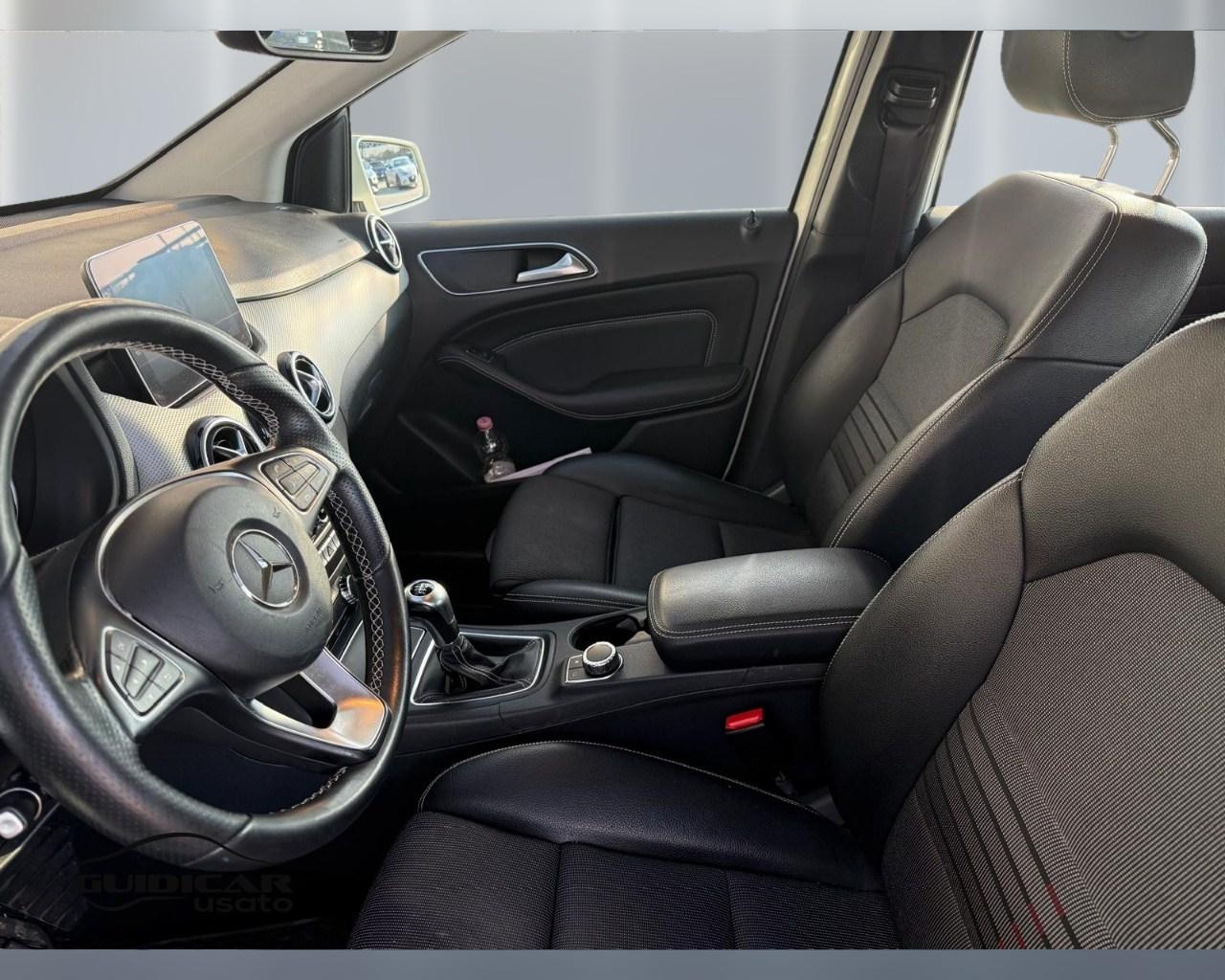 Mercedes-Benz GLA-H247 2023 - GLA 180 d AMG Line Advanced Plus auto