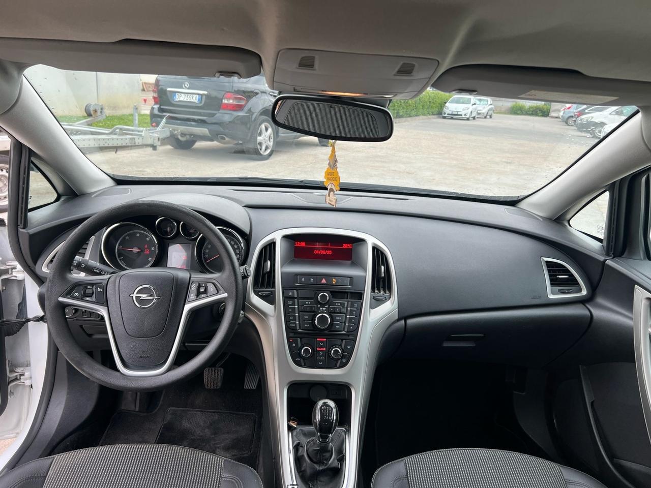 Opel Astra 1.7 CDTI 110CV Sports Tourer Cosmo
