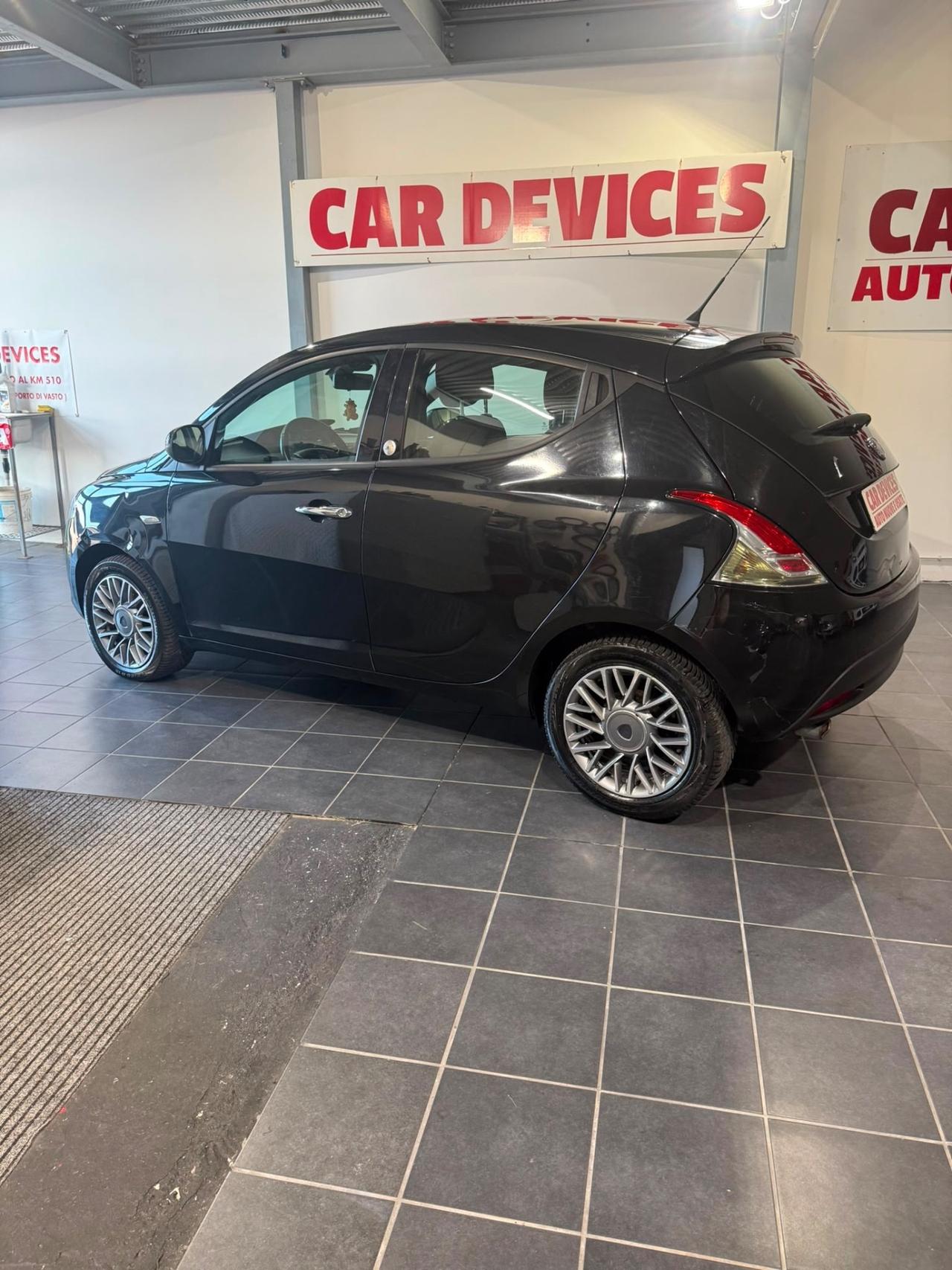 Lancia Ypsilon 1.2 -GPL -NEOPATENTATI -UNICO PROPRIETARIO