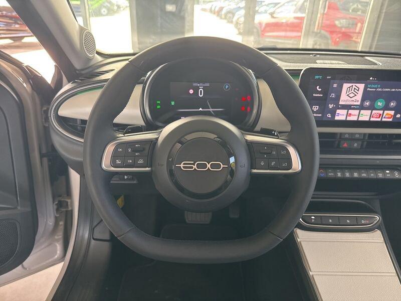 FIAT 600 Hybrid 100 CV DCT MHEV La Prima