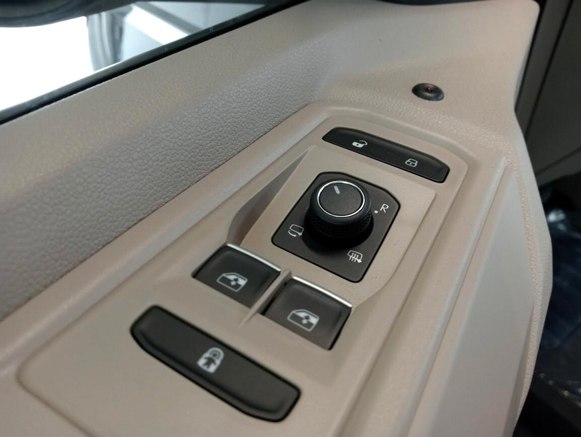 Volkswagen T7 Multivan 1.5 245cv PHEV 4MOTION 4X4 LIFE 7P PRONTA CONS