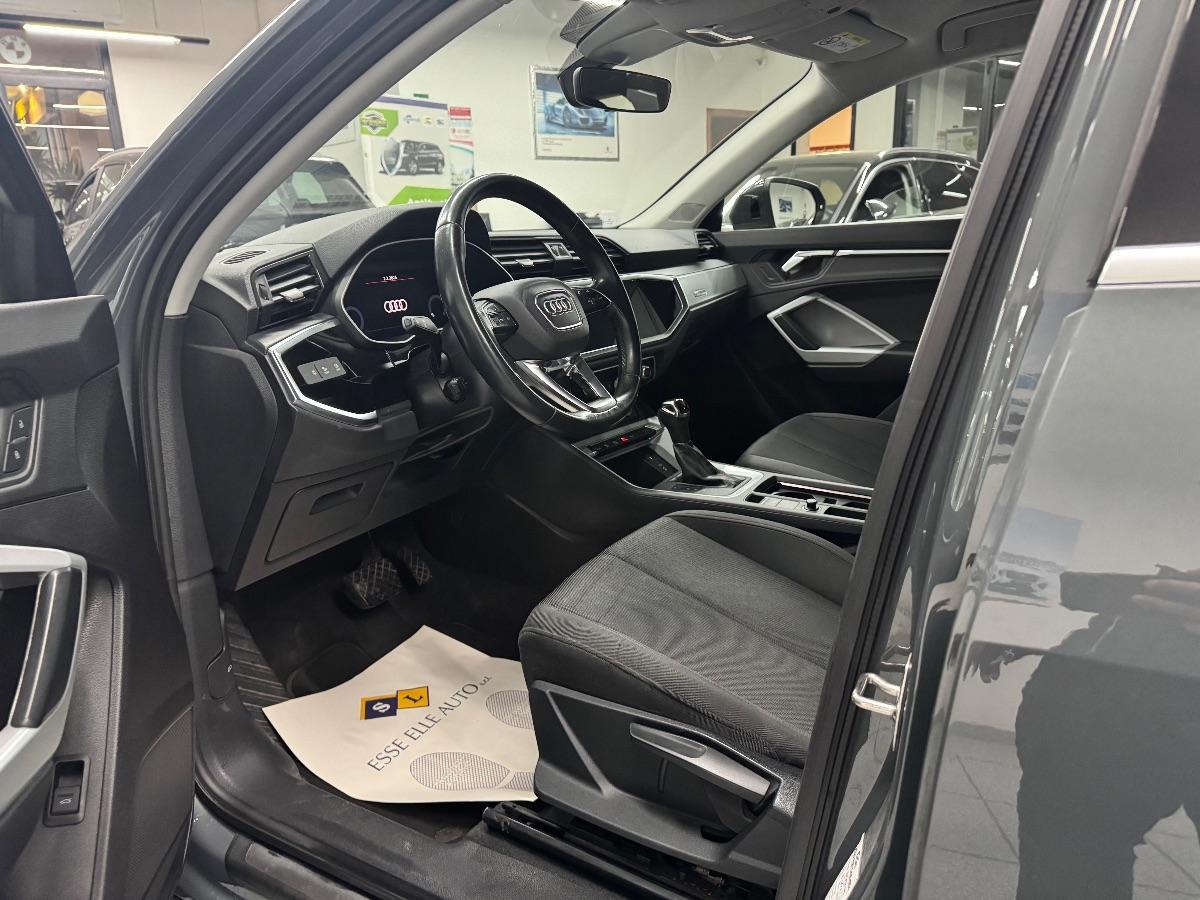 AUDI - Q3 SPORTBACK 35 TDI S tronic Business UNICO PROP/ MATRIX/ CARPLAY